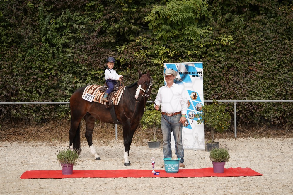 s_A_909064.JPG
